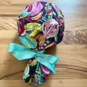 NWOT Ponytail Scrub Cap
